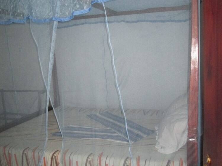 צימר Danushka Family Guesthouse