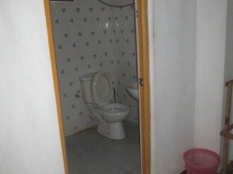 צימר Danushka Family Guesthouse