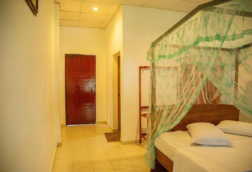 Bed and Breakfast Lake Edge Holiday Inn