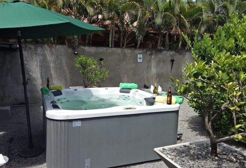 مبيت وإفطار Palms Villa