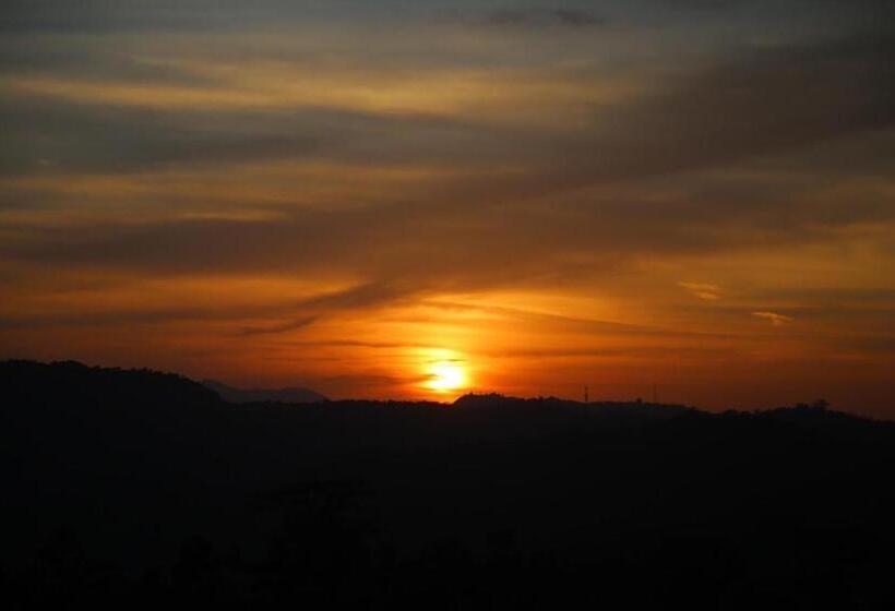 ベッドアンドブレックファースト The Views Kandy 360 Mountain View