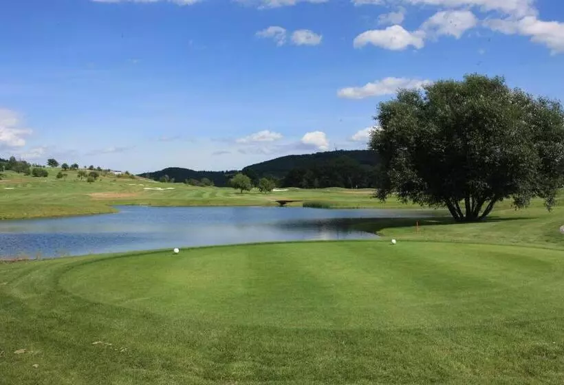 ホテル Beroun Golf Club