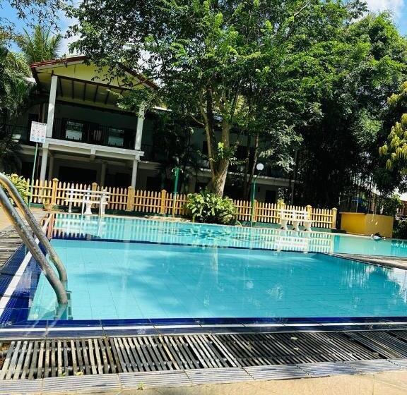 ホテル Jc S Village