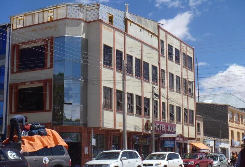 هتل Julia