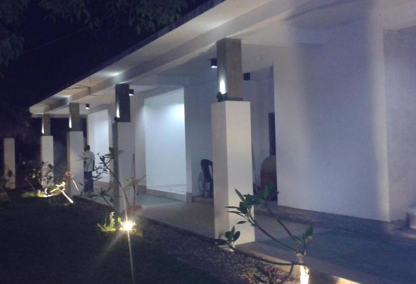 هتل Madunandani Resort & Ayurveda Spa