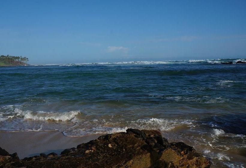 هتل Madunandani Resort & Ayurveda Spa