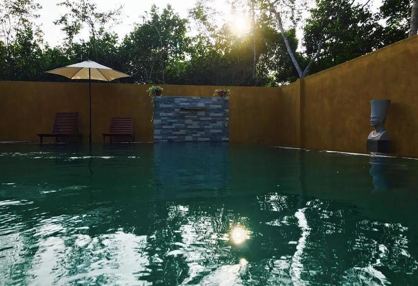 هتل Madunandani Resort & Ayurveda Spa