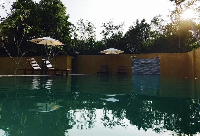 هتل Madunandani Resort & Ayurveda Spa