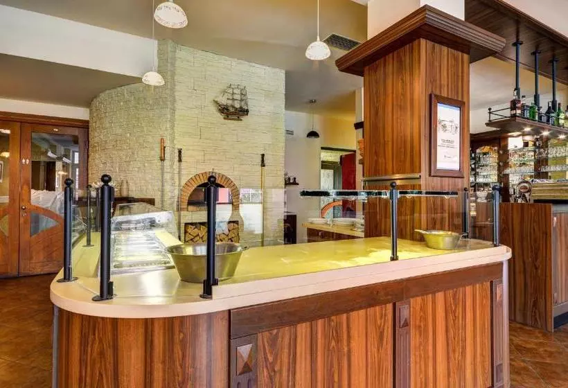 ホテル Pizzeria Istria