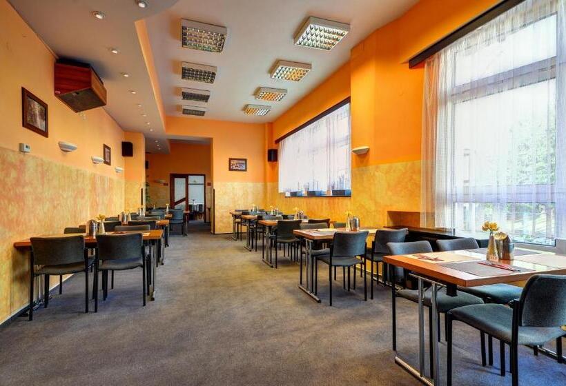 Hotelli Pizzeria Istria