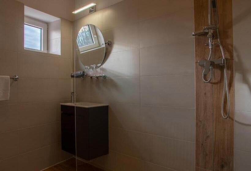 Hotelli Pizzeria Istria