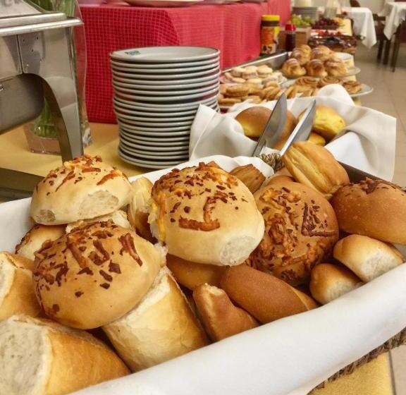 בית מלון כפרי Victoria Plaza