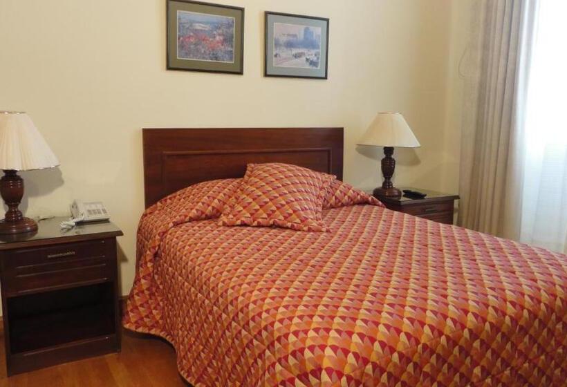 בית מלון כפרי Victoria Plaza