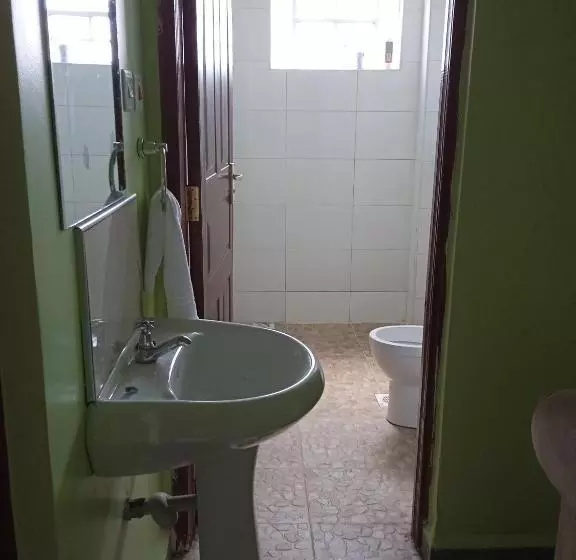تختخواب و صبحانه Kay Homes