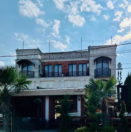 Conti Hotel & Restaurant