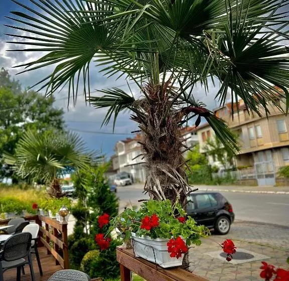 Conti Hotel & Restaurant