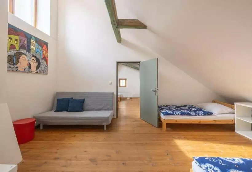 A Hostel Zámecký Pivovar Litomyšl