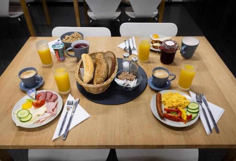 A Hostel Zámecký Pivovar Litomyšl