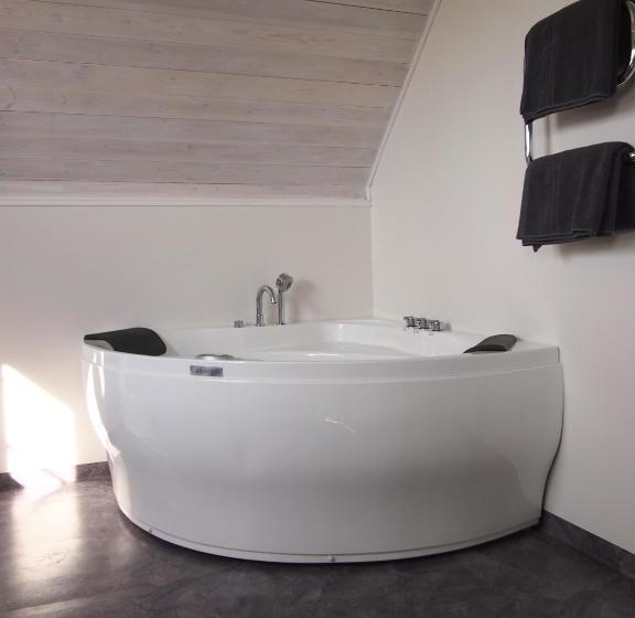 Augustas Bed & Breakfast