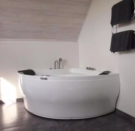 Augustas Bed & Breakfast