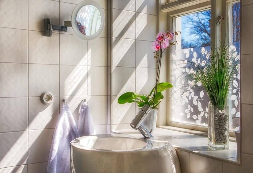 تختخواب و صبحانه Kaptensvillan