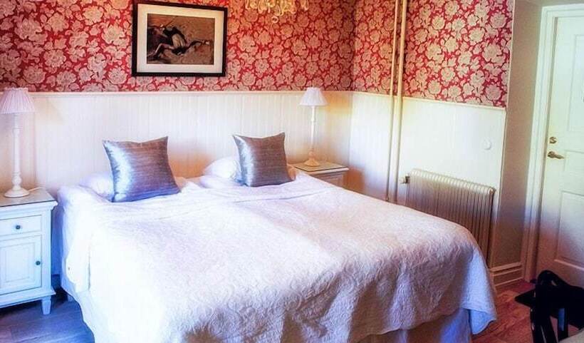 تختخواب و صبحانه Kaptensvillan