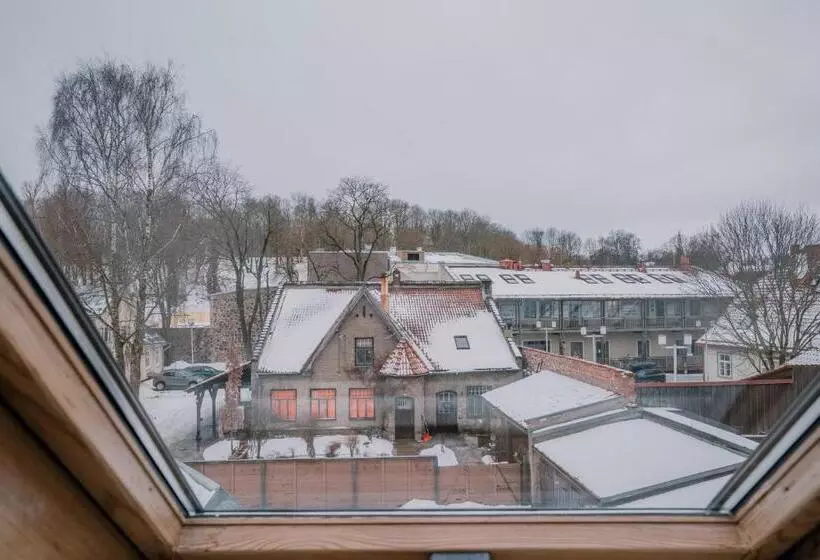 تختخواب و صبحانه Tampere Maja