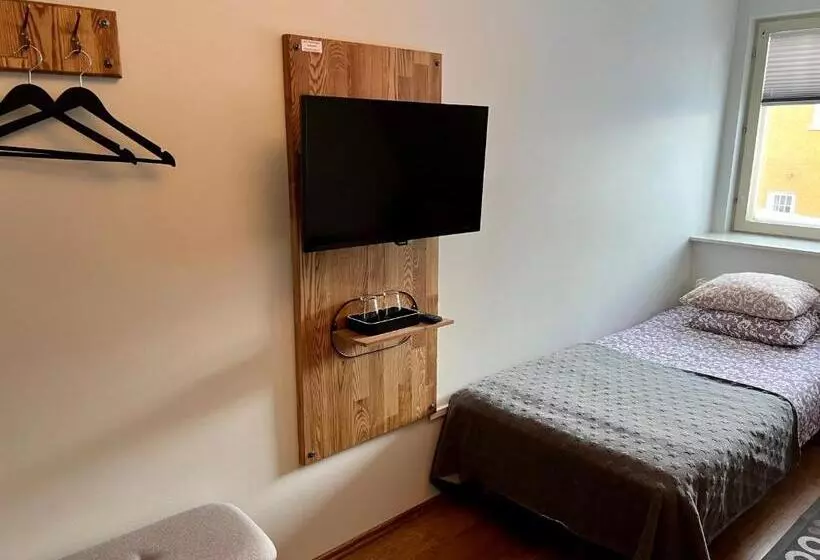 Hostel Ingeri