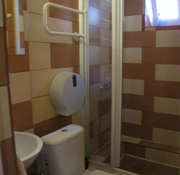 هاستل Mikalo House