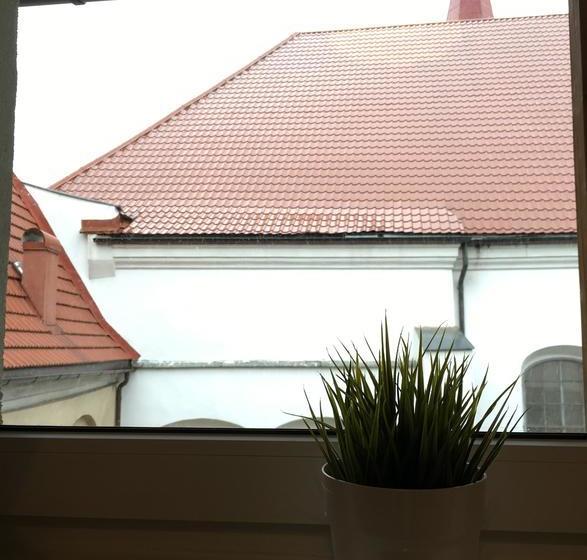 هاستل Mikalo House