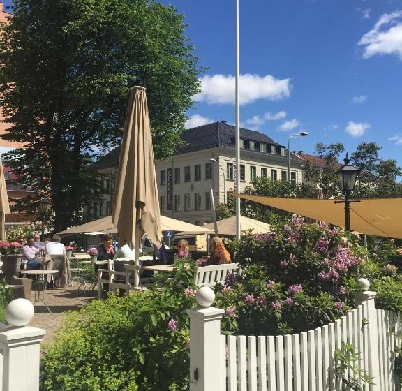 ホテル Camillas Hus