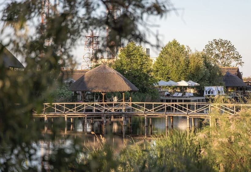 בית מלון כפרי Green Village Resort