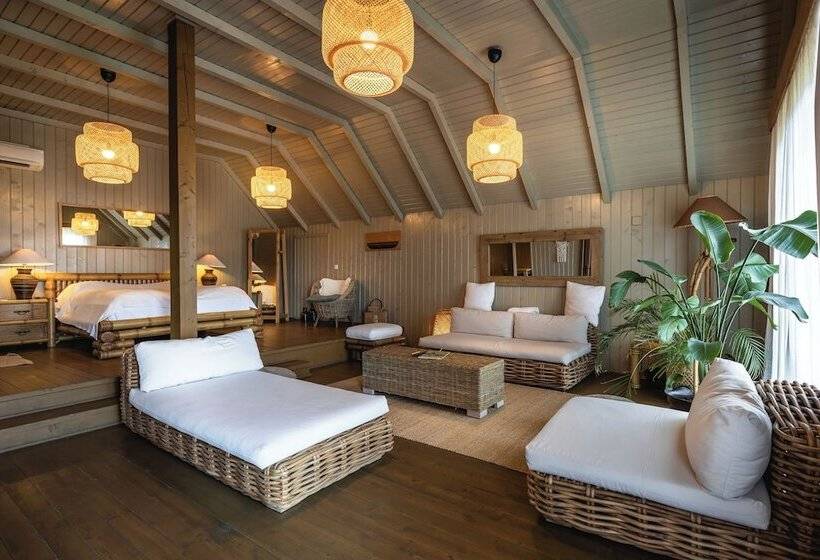 בית מלון כפרי Green Village Resort