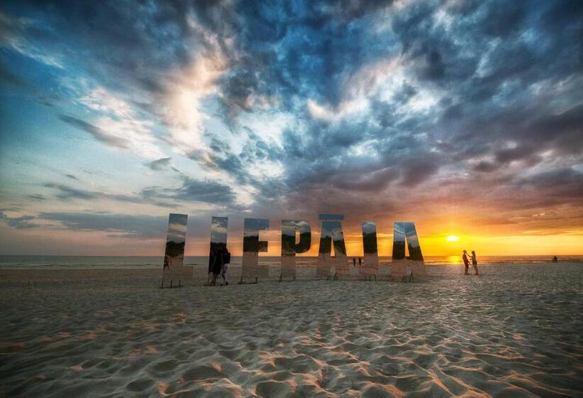 هتل Maestro Design