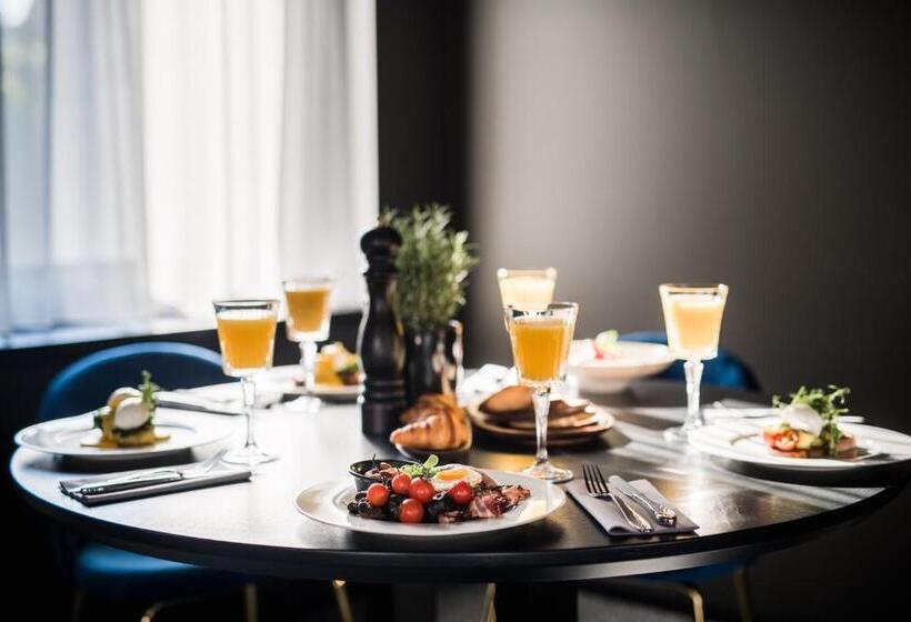 هتل Maestro Design