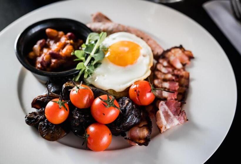 هتل Maestro Design