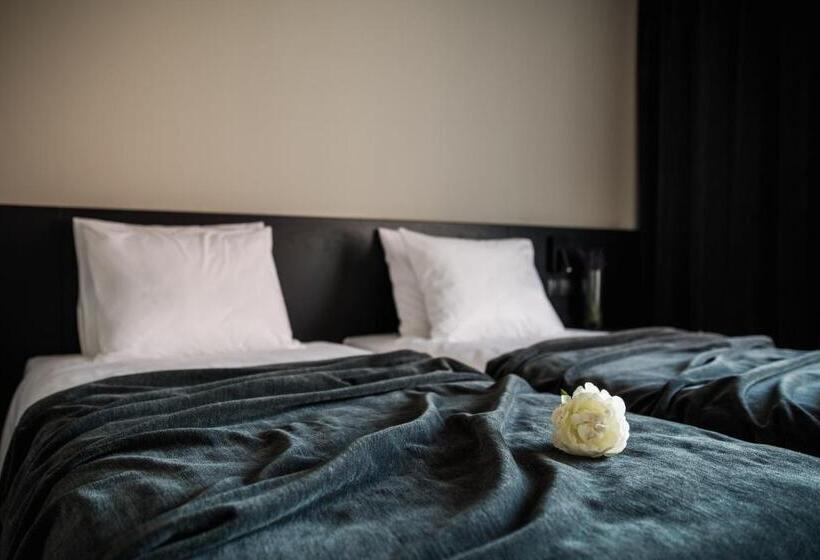 هتل Maestro Design