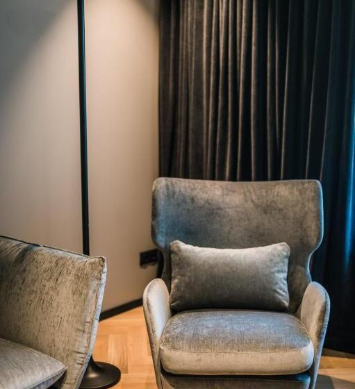 هتل Maestro Design