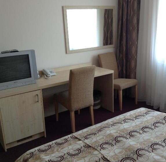 هتل Olimpiska Centra Ventspils