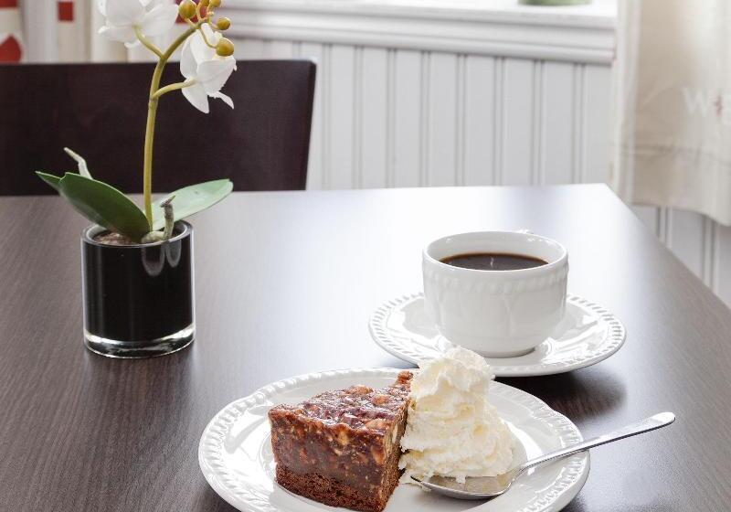 فندق Slottsgården