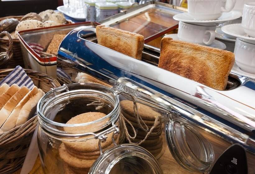 فندق Slottsgården