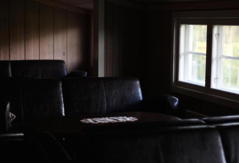 Отель Smedsgården