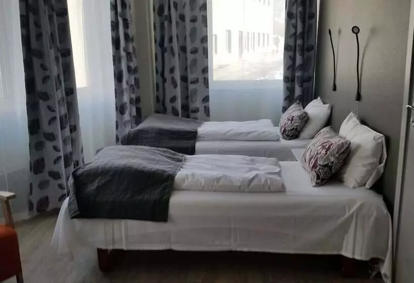 モーテル Corner Hotell