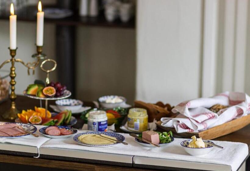 Rosenhill Bed & Breakfast