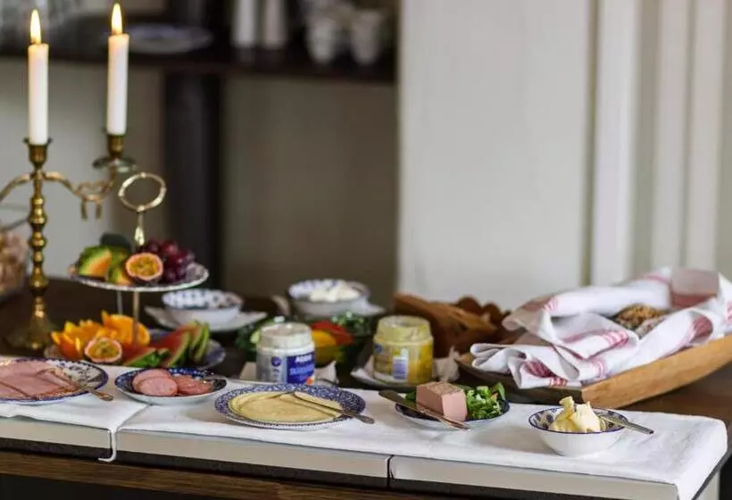 Rosenhill Bed & Breakfast