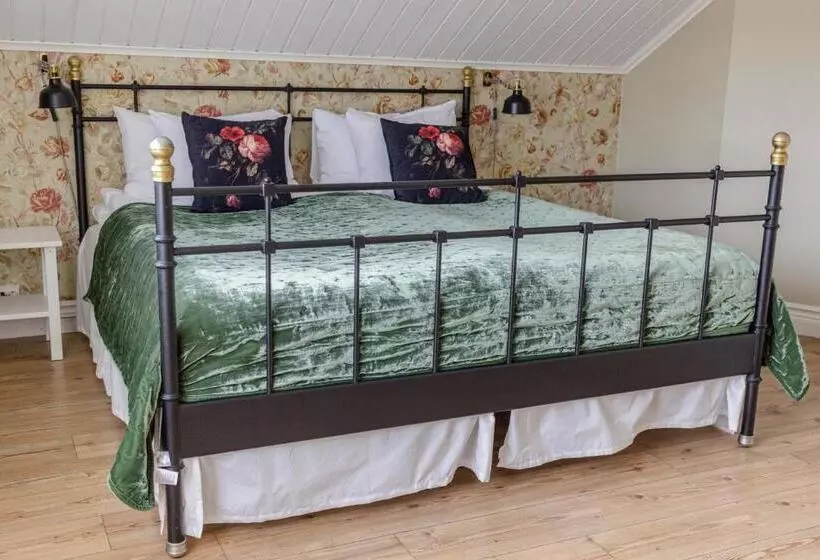 Rosenhill Bed & Breakfast