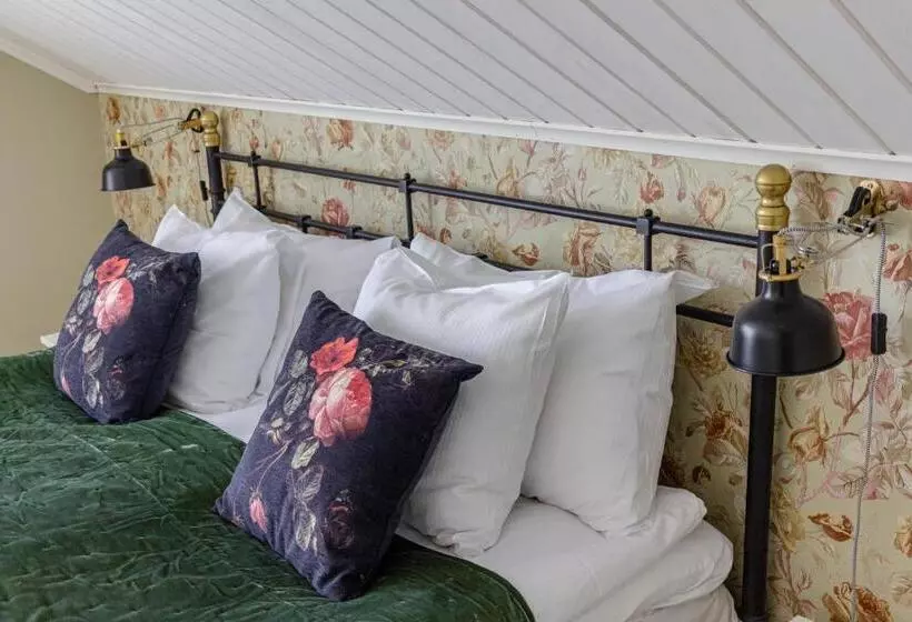 Rosenhill Bed & Breakfast