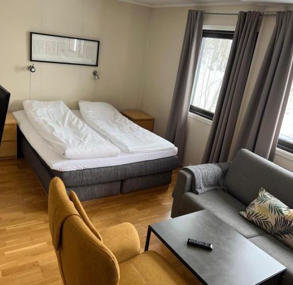 Sandmoen Bed & Breakfast, Free Parking