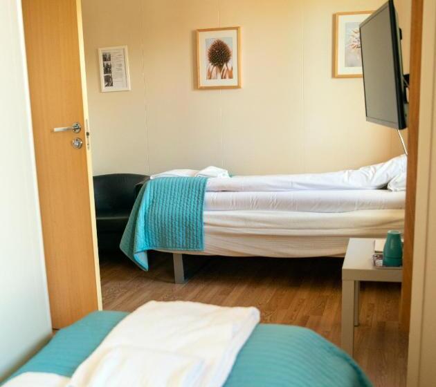 Sandmoen Bed & Breakfast, Free Parking