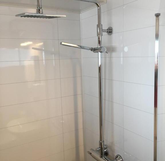 Sandmoen Bed & Breakfast, Free Parking